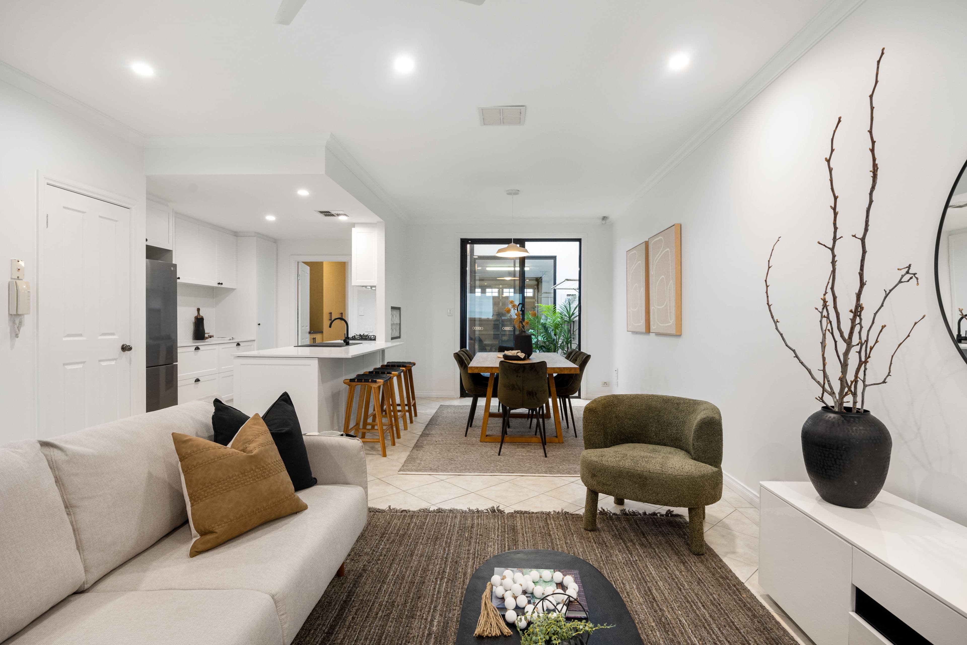 22 Crowther Street, Adelaide SA 5000, Adelaide - Thumbnail 2