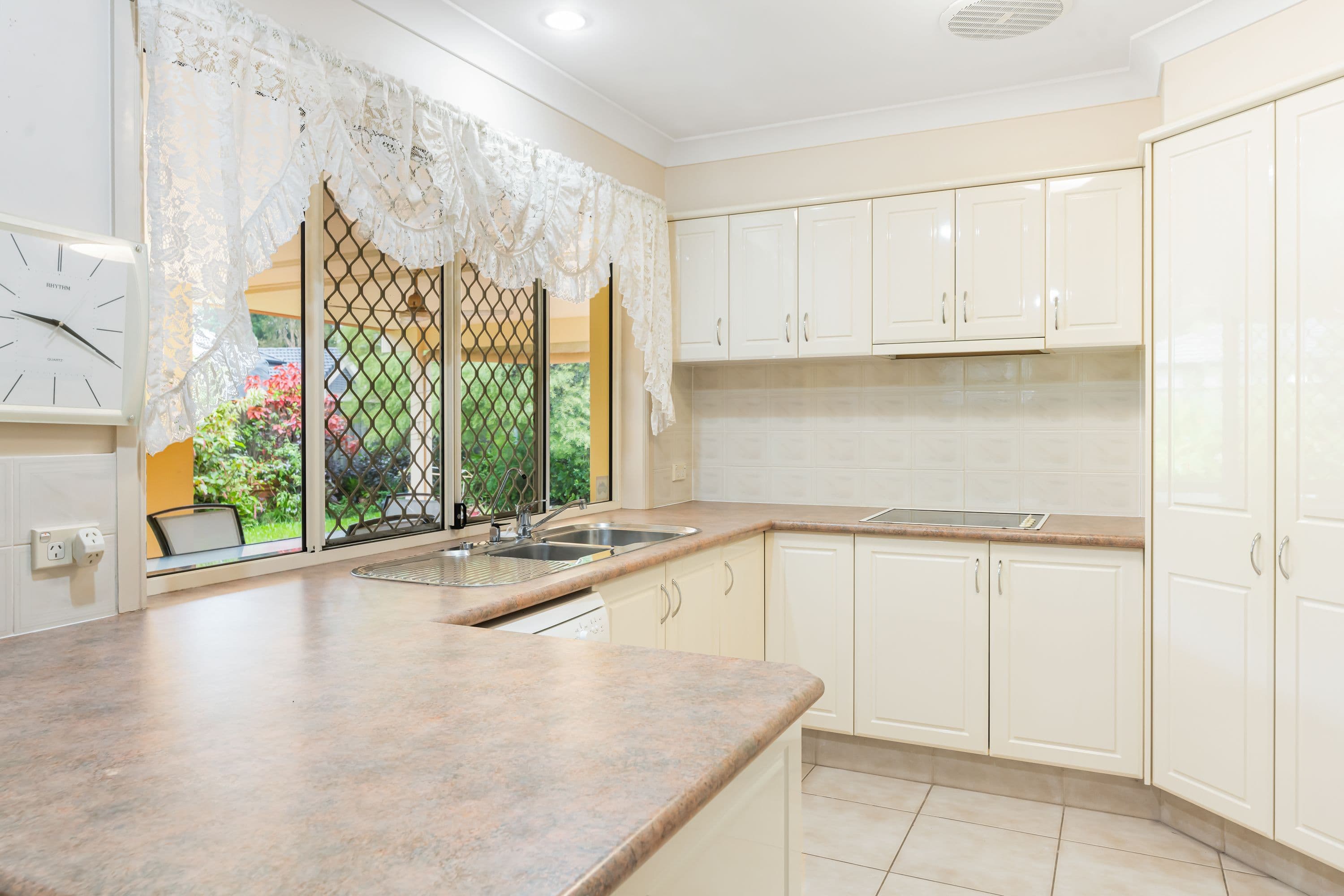 15 Lanai Drive, Burleigh Waters QLD 4220, Burleigh Waters - Thumbnail 8