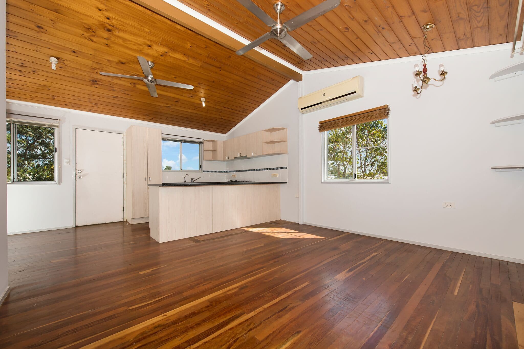 31 Palm Drive, Deeragun QLD 4818, Deeragun - Thumbnail 3
