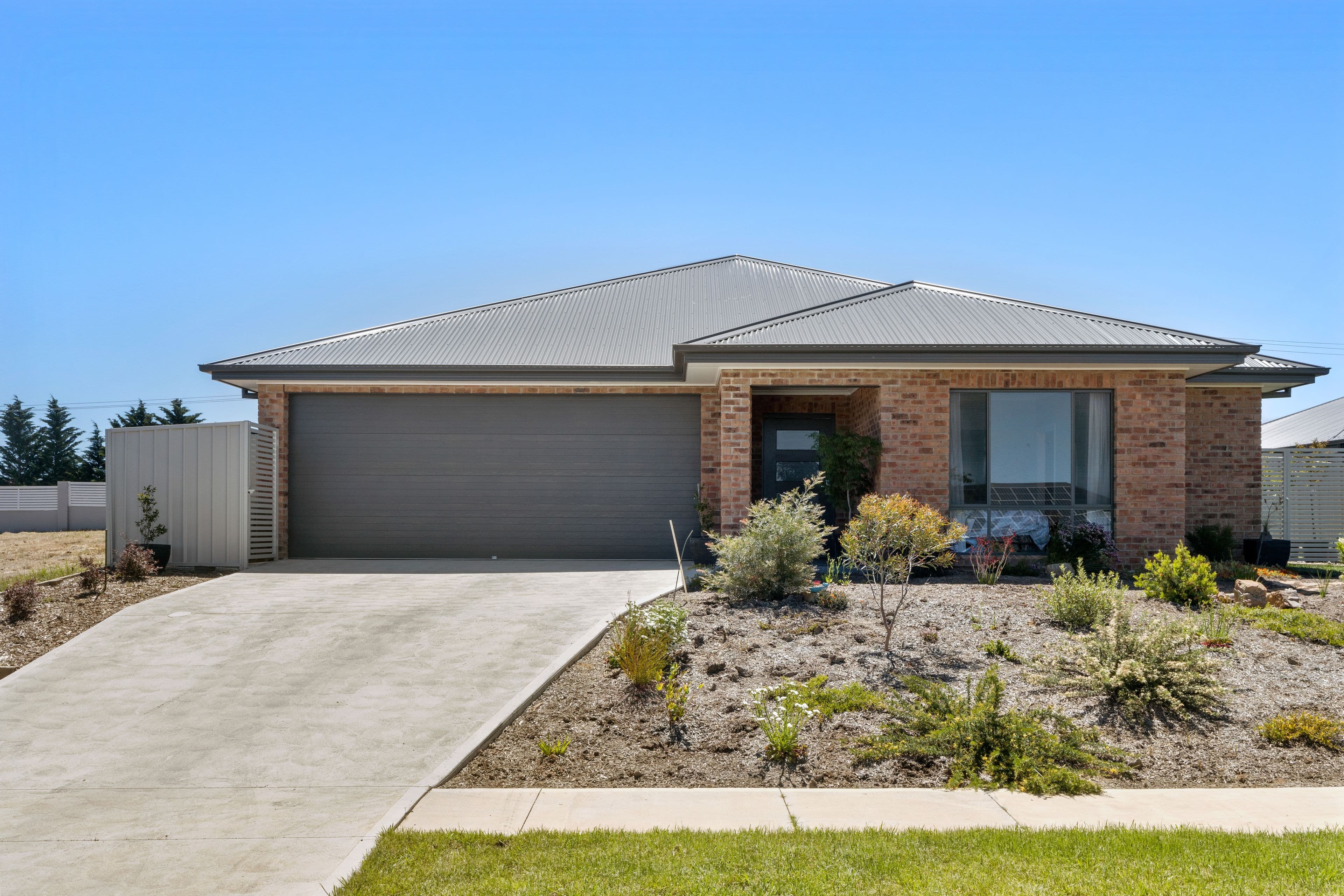 18 Quiberon Way, Goulburn NSW 2580, Goulburn - Image 1