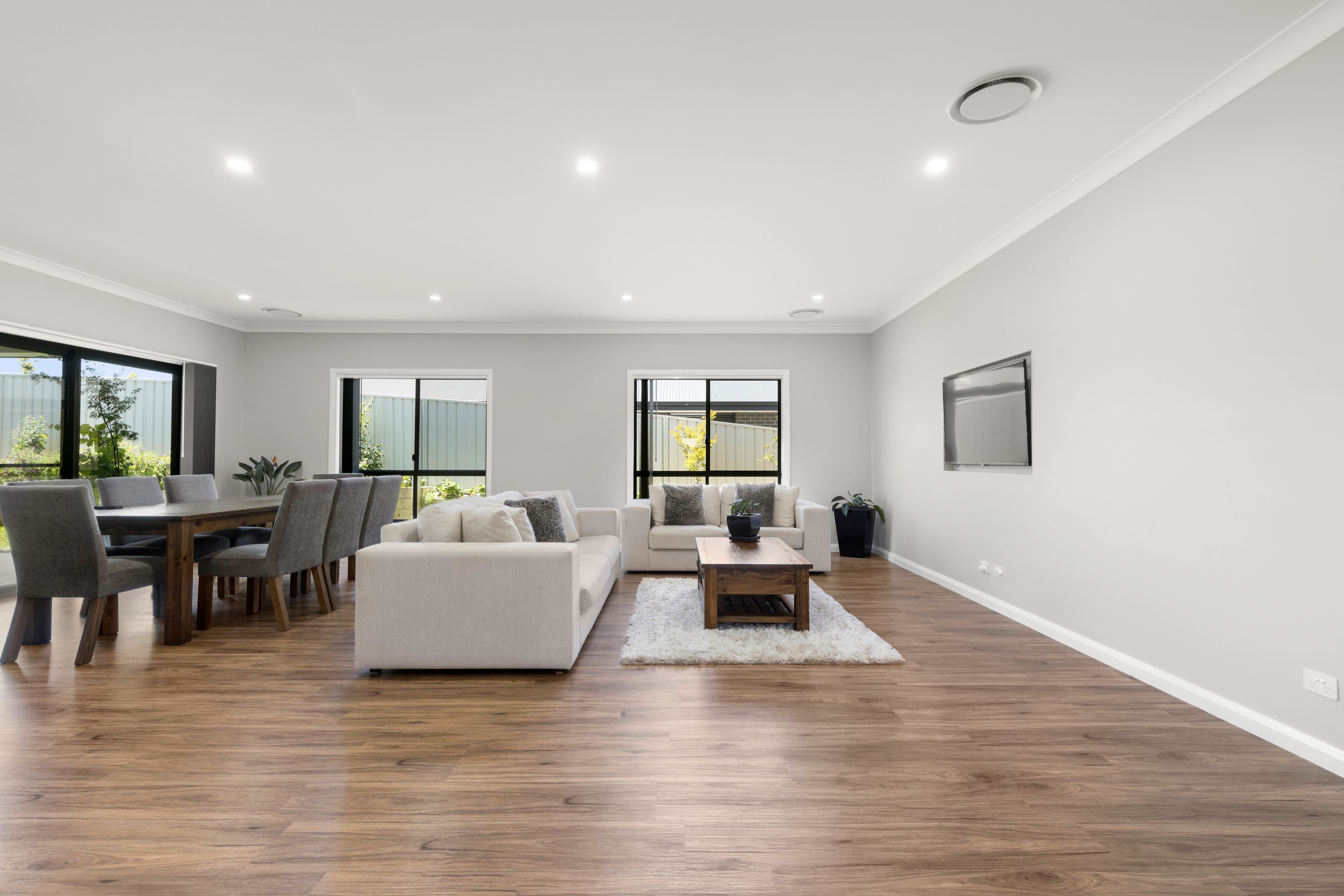 18 Quiberon Way, Goulburn NSW 2580, Goulburn - Thumbnail 3