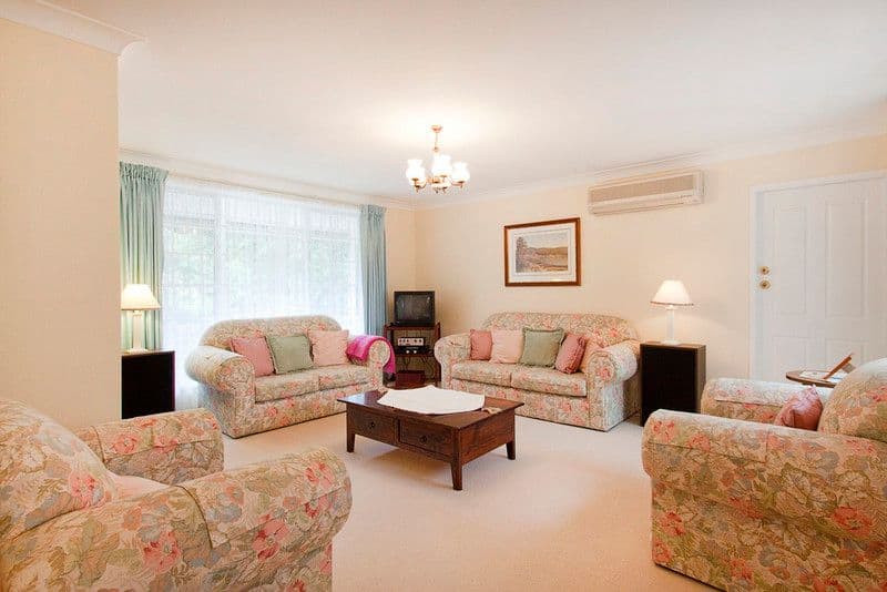 7 Castlewood Drive, CASTLE HILL NSW 2154, Castle Hill - Thumbnail 4
