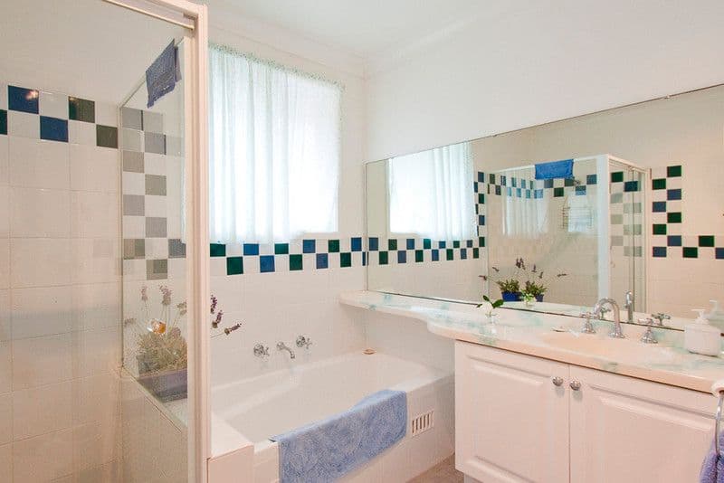 7 Castlewood Drive, CASTLE HILL NSW 2154, Castle Hill - Thumbnail 6