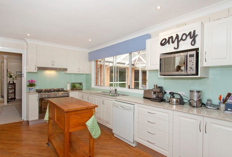7 Castlewood Drive, CASTLE HILL NSW 2154, Castle Hill - Thumbnail 7