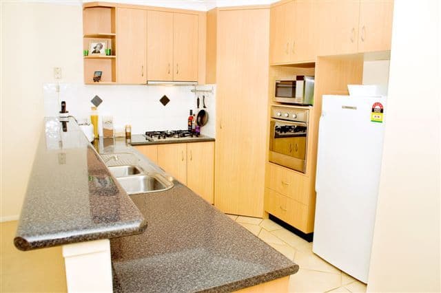 2004/18 Enderley Avenue, Surfers Paradise, QLD, 4217, Surfers Paradise - Thumbnail 3