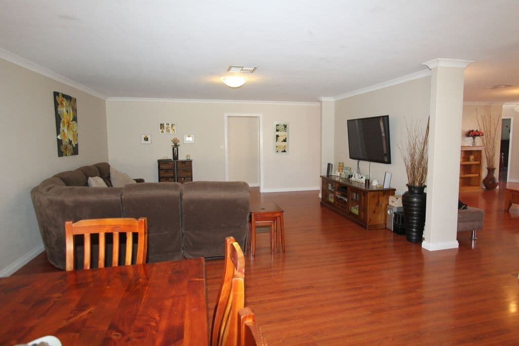 55 Landsdale Road, Darch WA 6065, Darch - Thumbnail 2