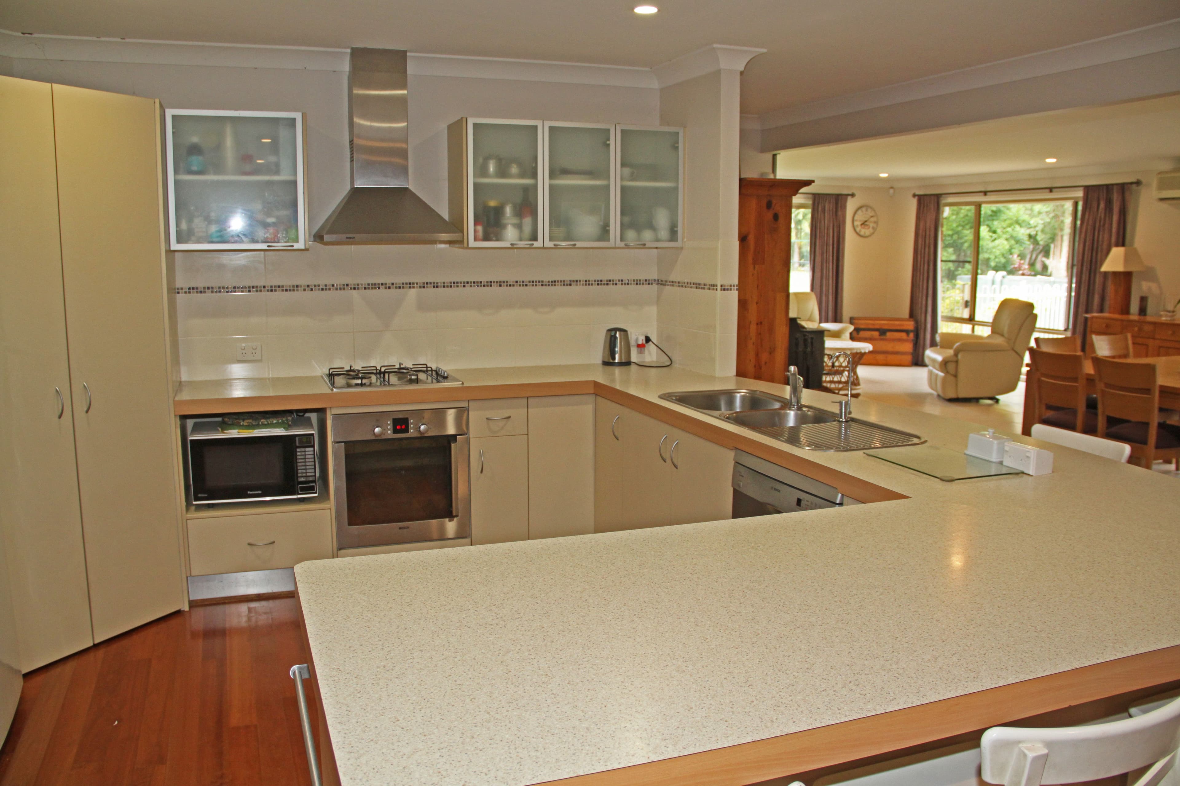 10 Ferntree Court, Kew - Thumbnail 4