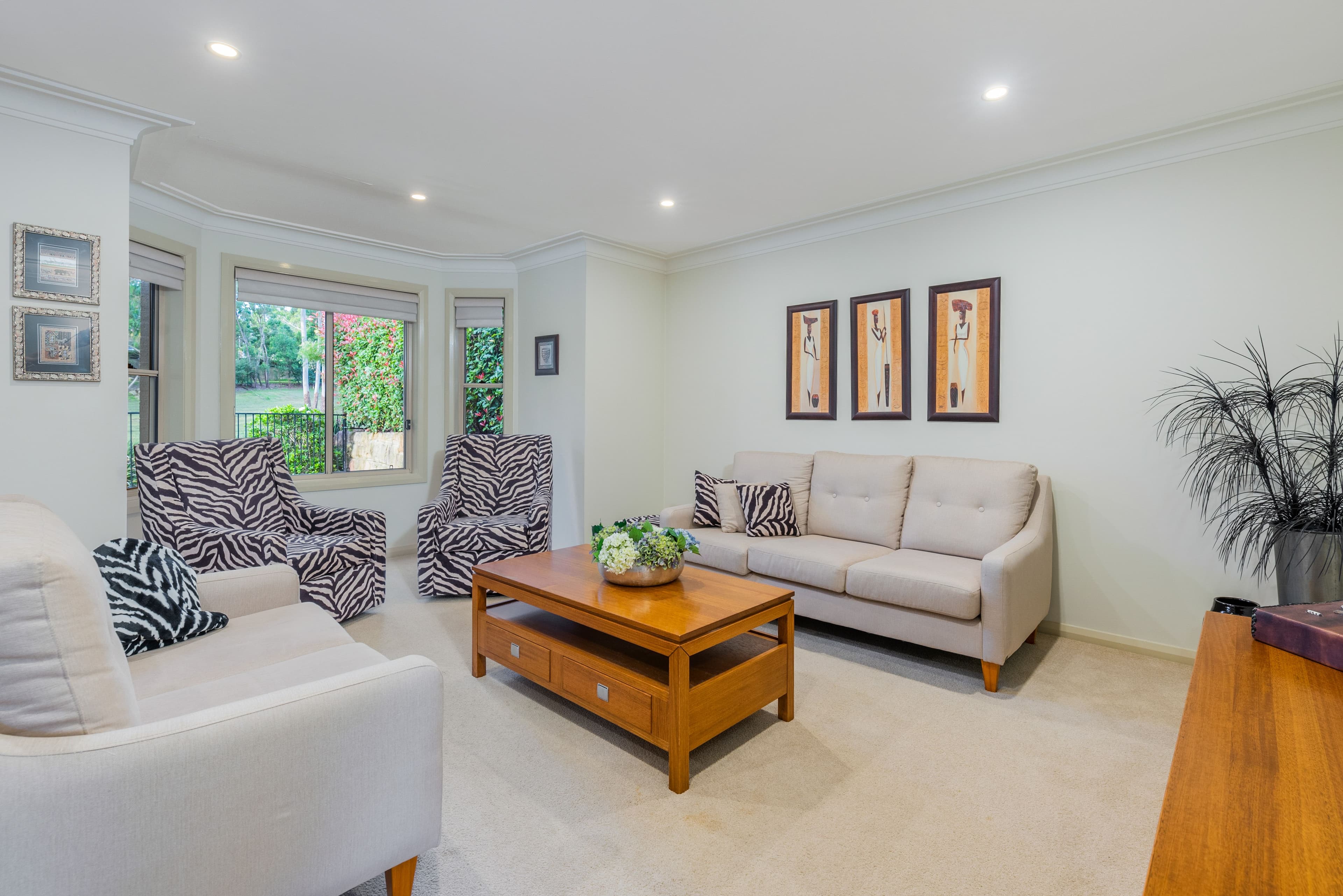 3 St Simon Place, Castle Hill NSW 2154, Castle Hill - Thumbnail 2