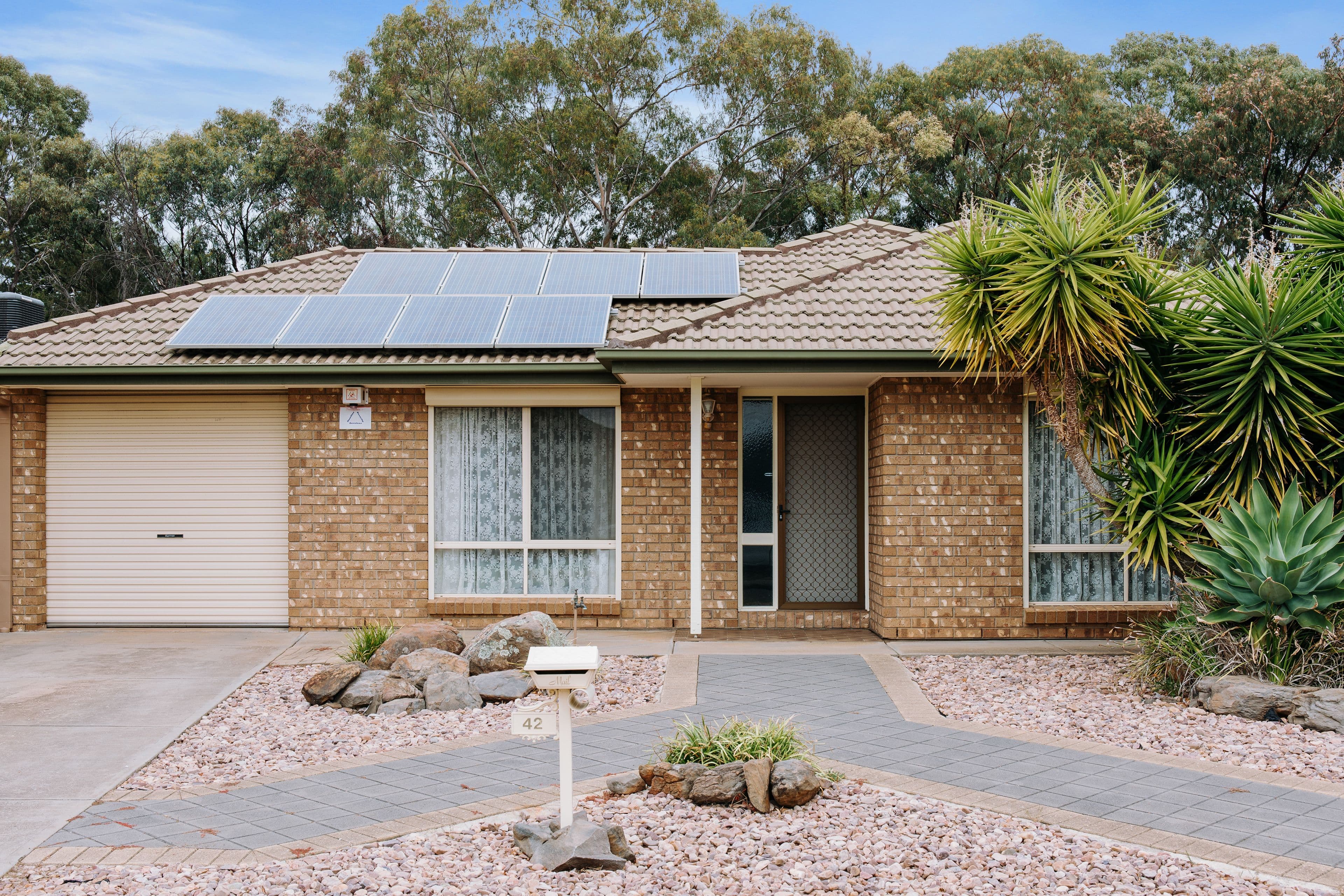 42 Van Leeuwen Drive, Pooraka SA 5095, Pooraka - Image 1