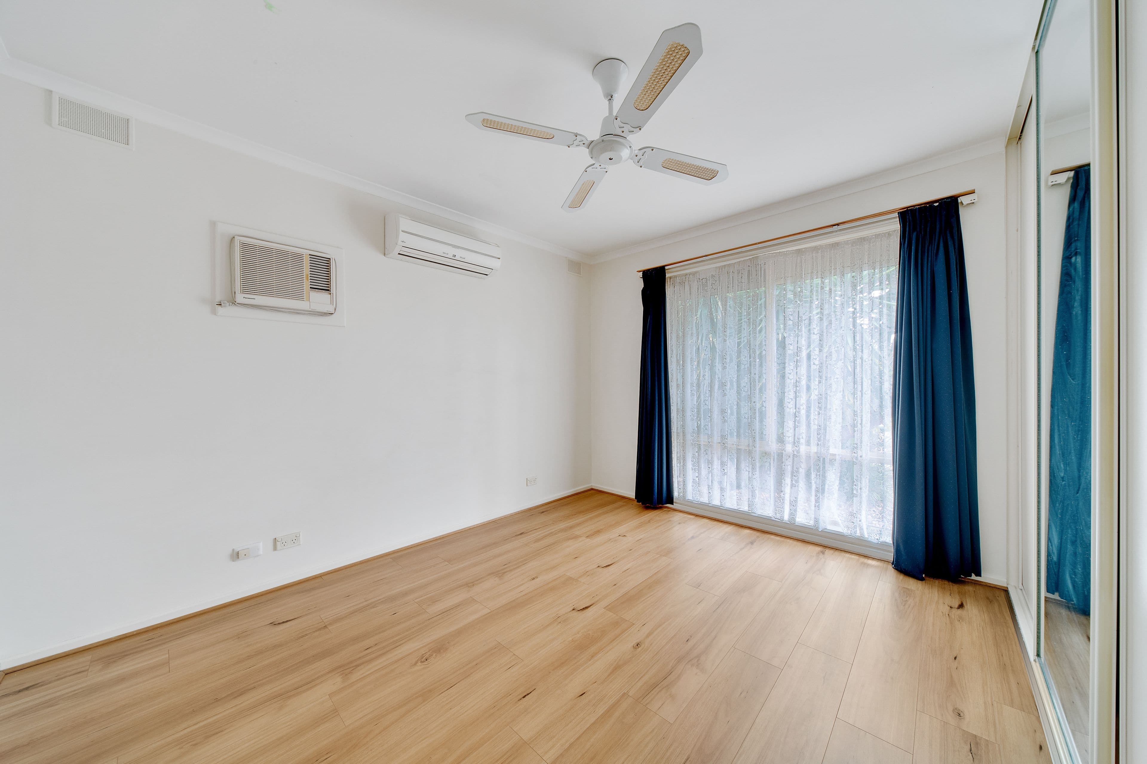 42 Van Leeuwen Drive, Pooraka SA 5095, Pooraka - Thumbnail 6