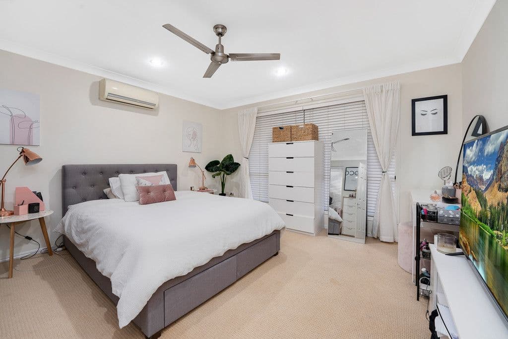 5 Dotterel Crescent, North Lakes QLD 4509, North Lakes - Thumbnail 3