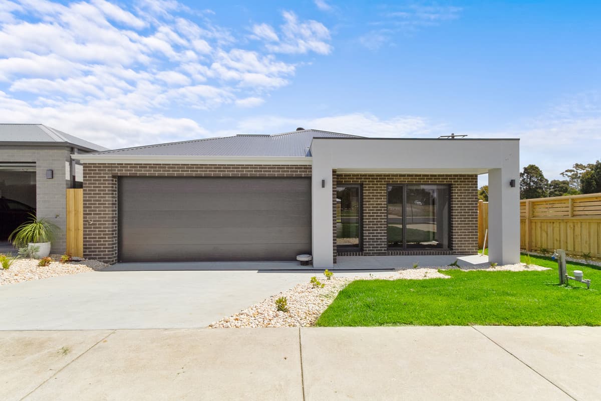 1 / 53 McNulty Drive, Traralgon VIC 3844, Traralgon - Image 1