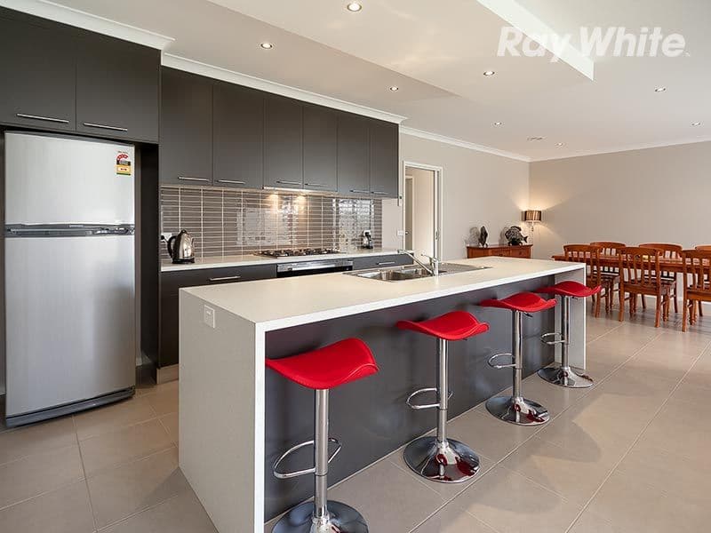 7 Chisnall Street, COROWA NSW 2646, Corowa - Thumbnail 2