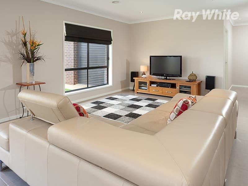 7 Chisnall Street, COROWA NSW 2646, Corowa - Thumbnail 5