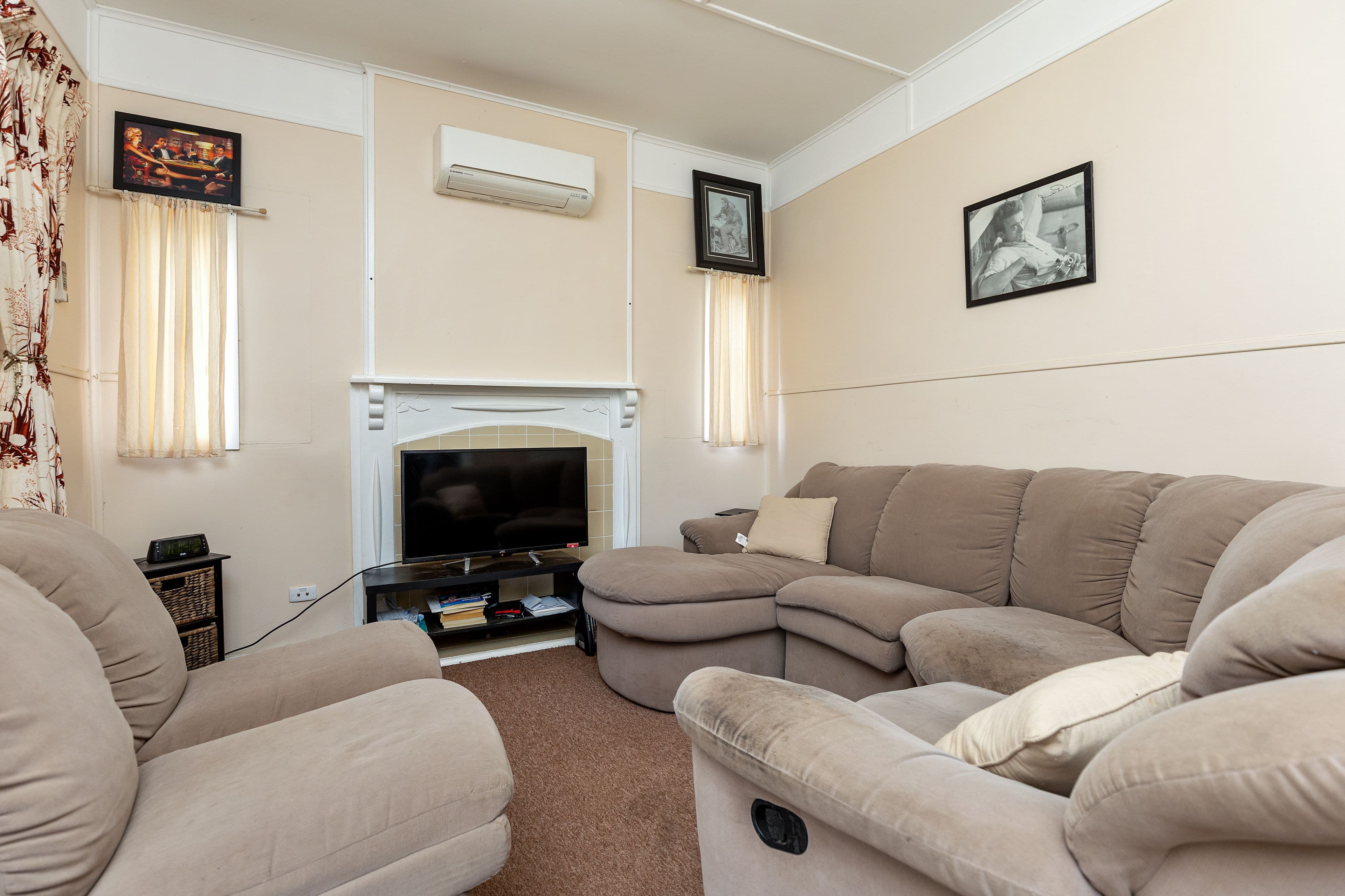 27 Crown Street, Junee NSW 2663, Junee - Thumbnail 2