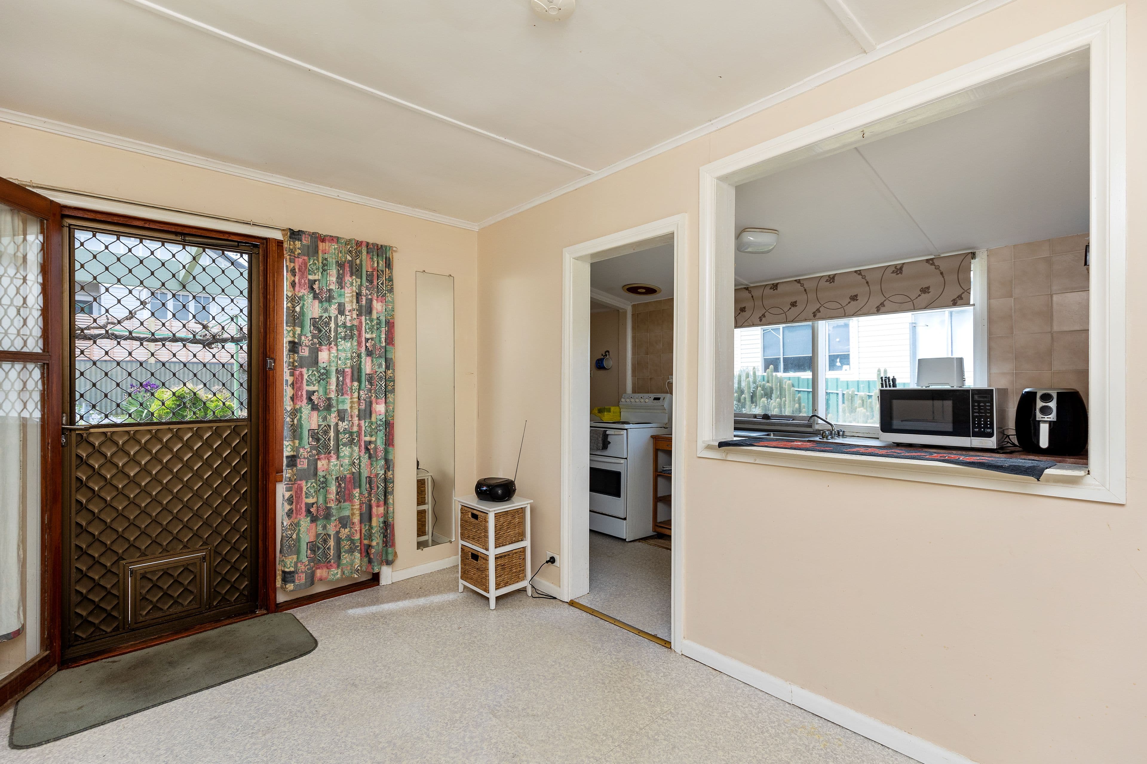 27 Crown Street, Junee NSW 2663, Junee - Thumbnail 4