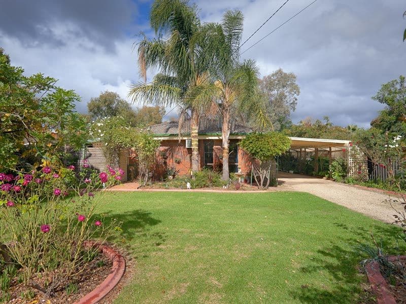 166 Clarke Street, HOWLONG NSW 2643, Howlong - Image 1
