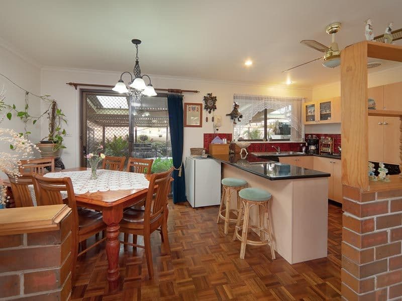 166 Clarke Street, HOWLONG NSW 2643, Howlong - Thumbnail 3