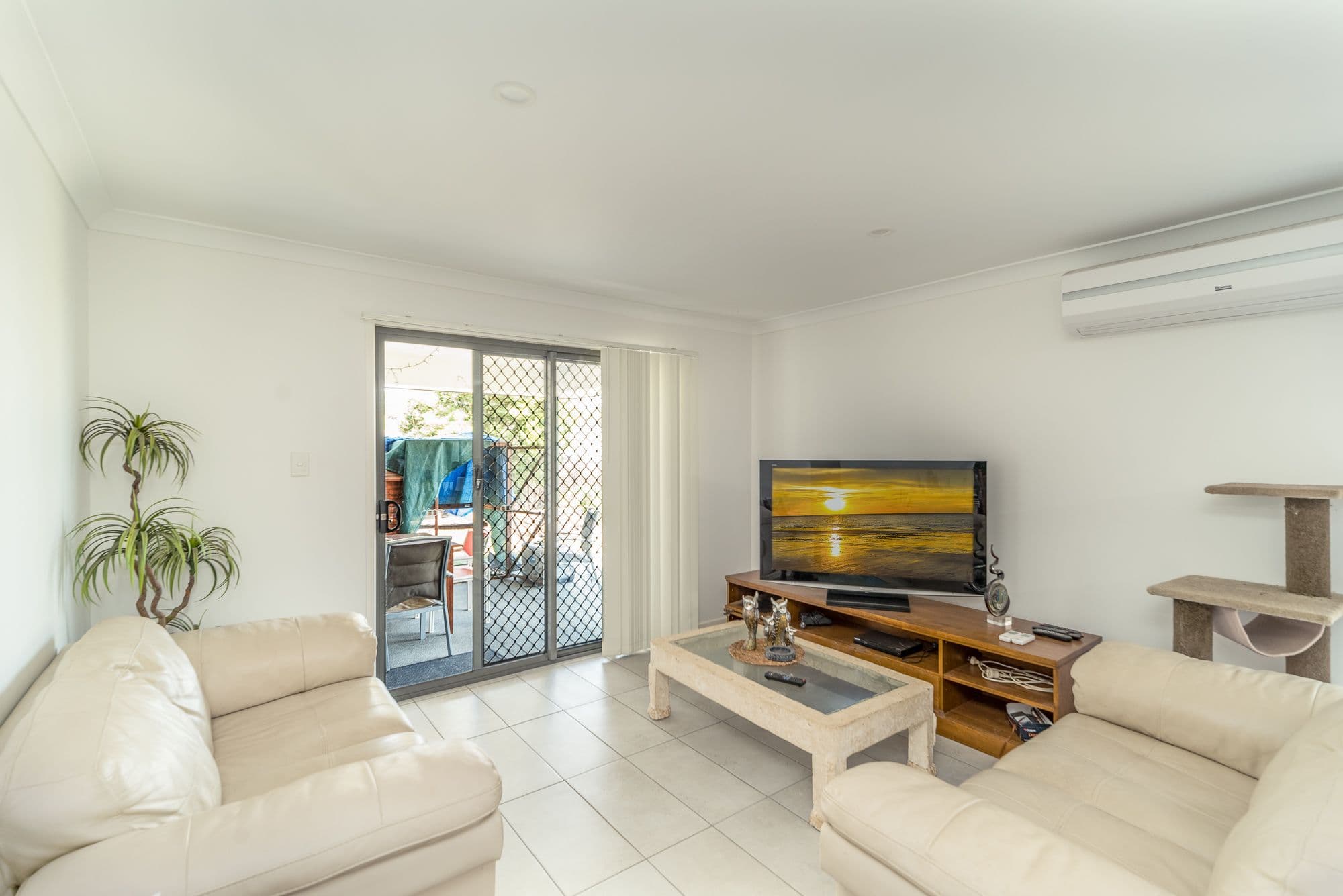 12 Warrego Street, Beaudesert QLD 4285, Beaudesert - Thumbnail 2