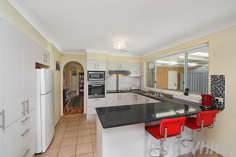 1 Christine Avenue, Budgewoi NSW 2262, Budgewoi - Thumbnail 2