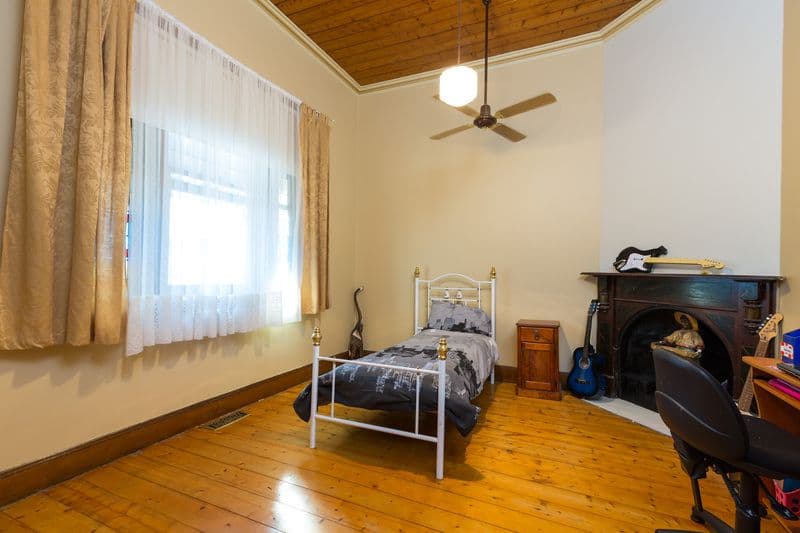 82 Thistle Street, Bendigo VIC 3550, Bendigo - Thumbnail 4