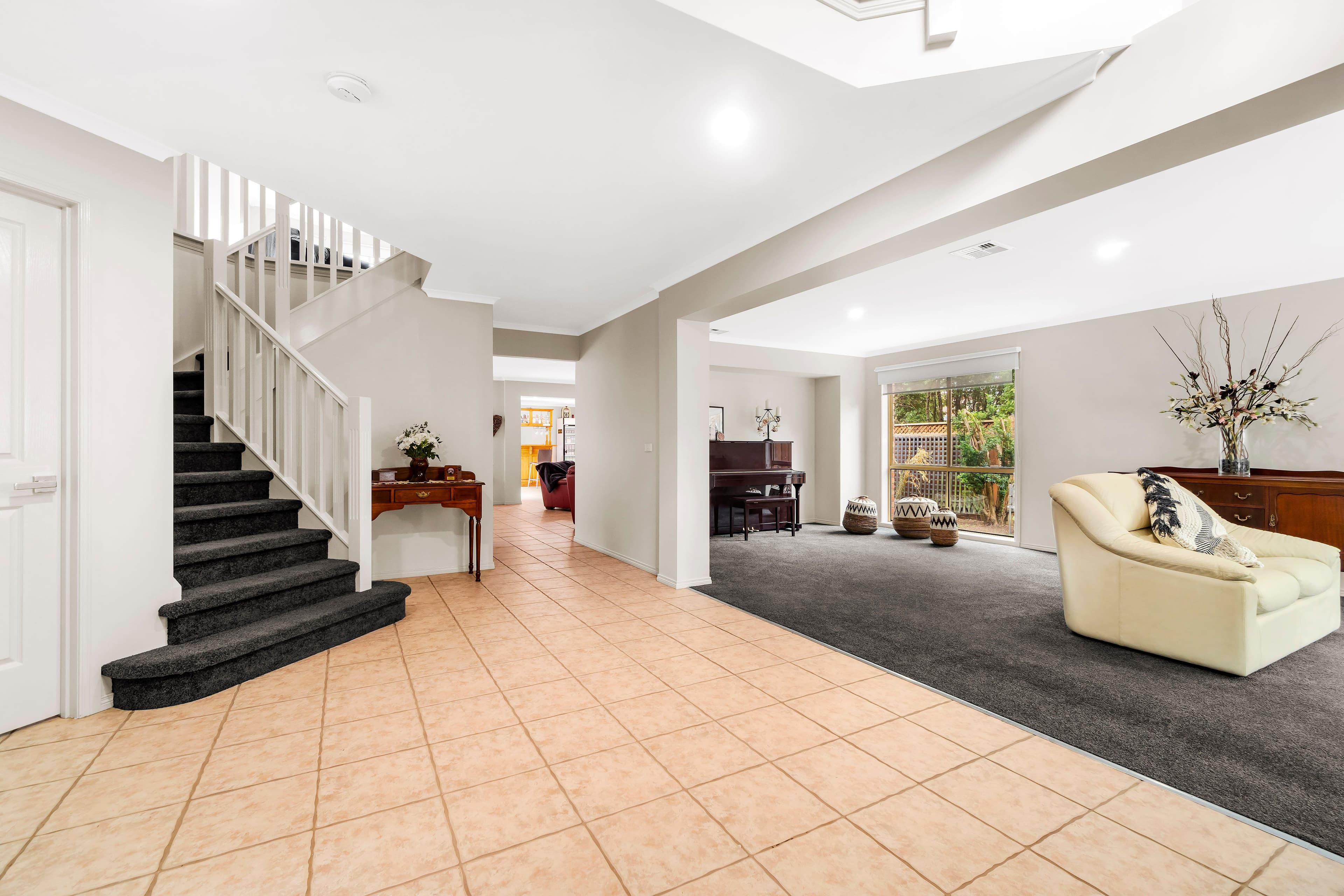 21 Fairway Drive, Rowville VIC 3178, Rowville - Thumbnail 2