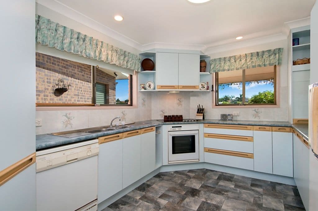 42 Tarwarri Crescent, Mooloolaba QLD 4557, Mooloolaba - Thumbnail 3