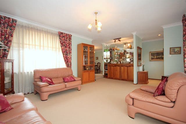 15 Linda Avenue, BASS HILL NSW 2197, Bass Hill - Thumbnail 2