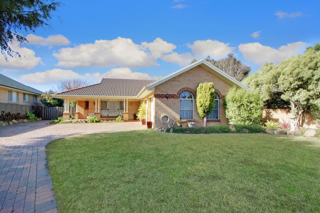 3 Oakwood Avenue, Goulburn - Image 1