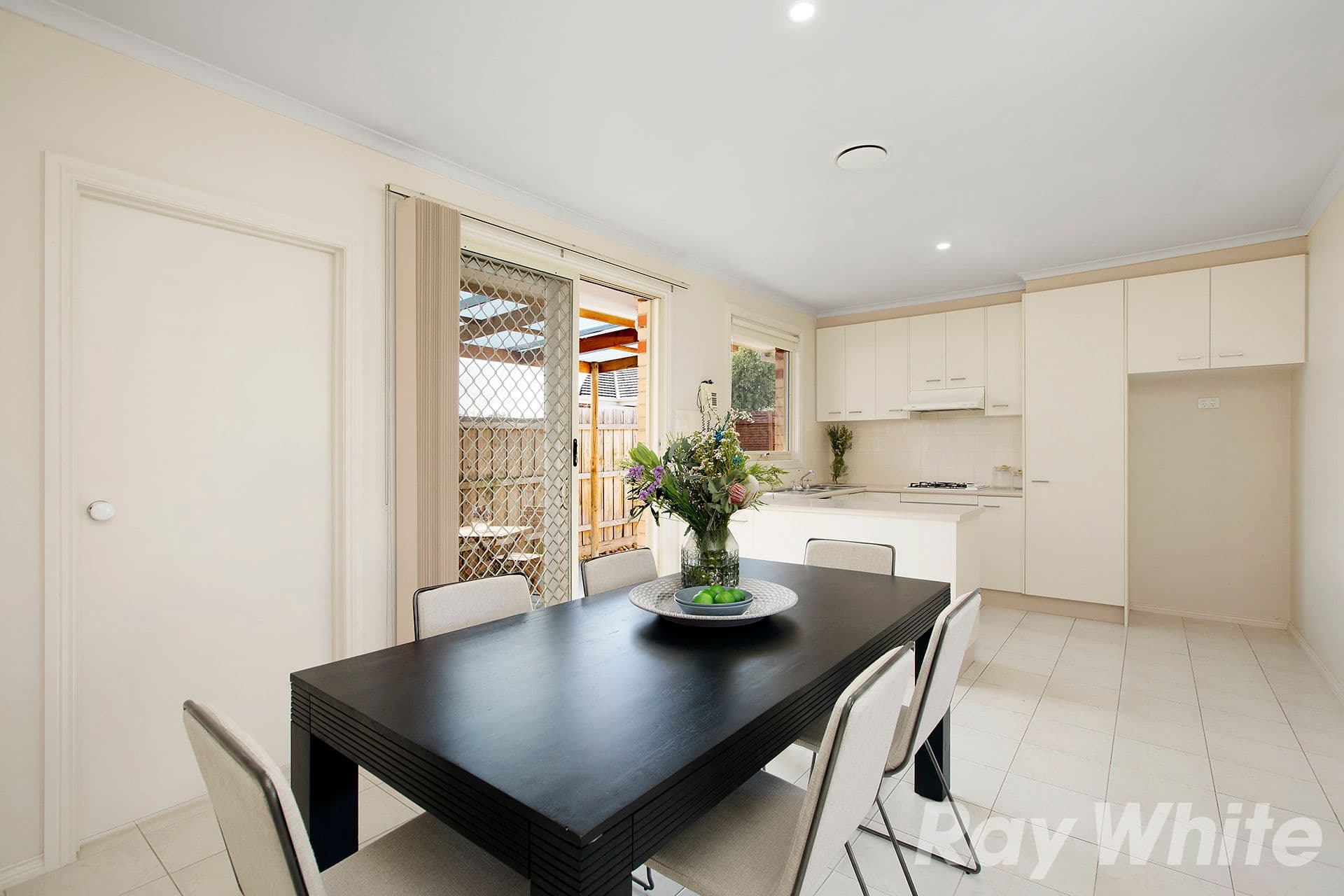 7 Janice Avenue, Cheltenham VIC 3192, Cheltenham - Thumbnail 3