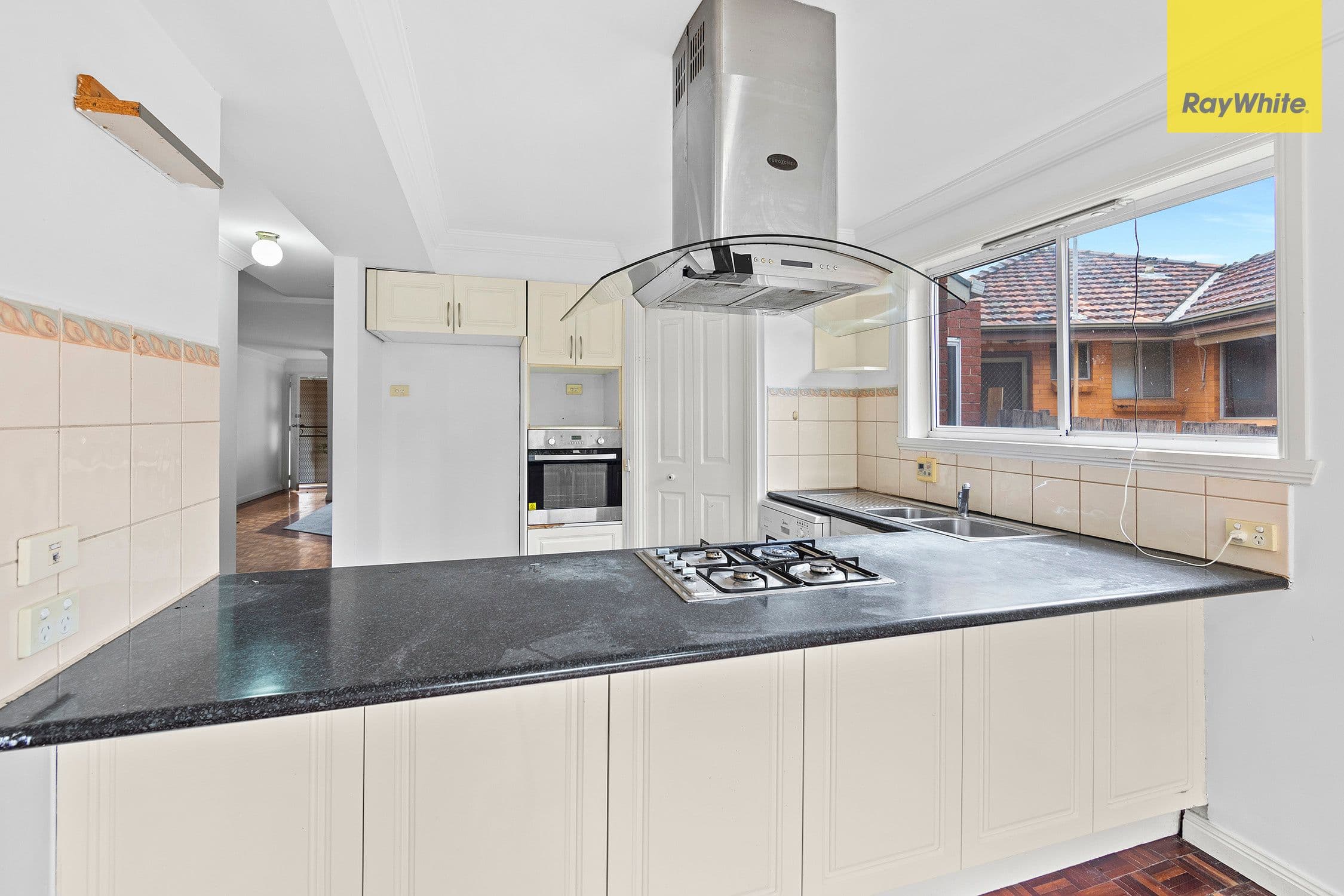 15 Stradbroke Drive, St Albans VIC 3021, St Albans - Thumbnail 4