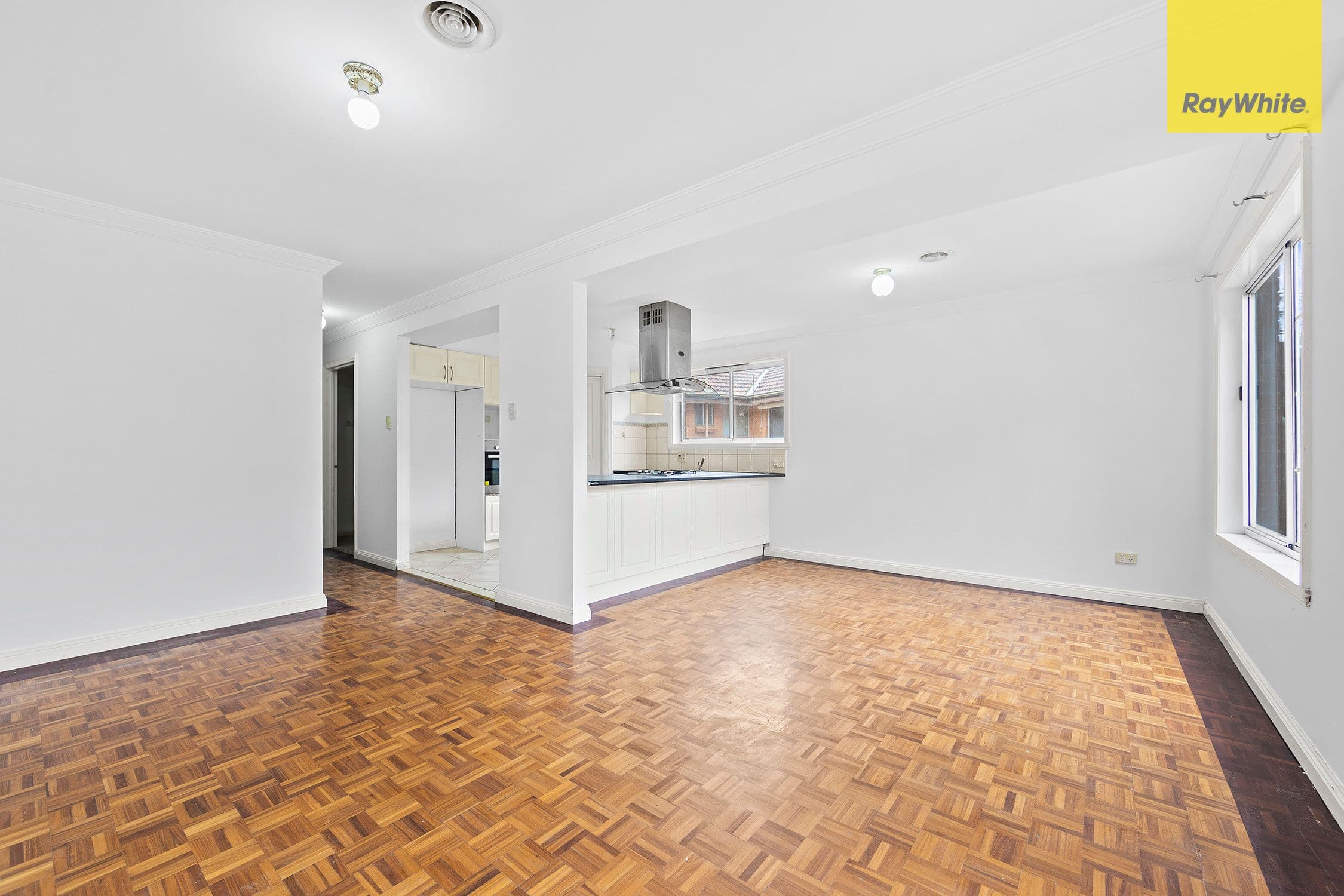 15 Stradbroke Drive, St Albans VIC 3021, St Albans - Thumbnail 5