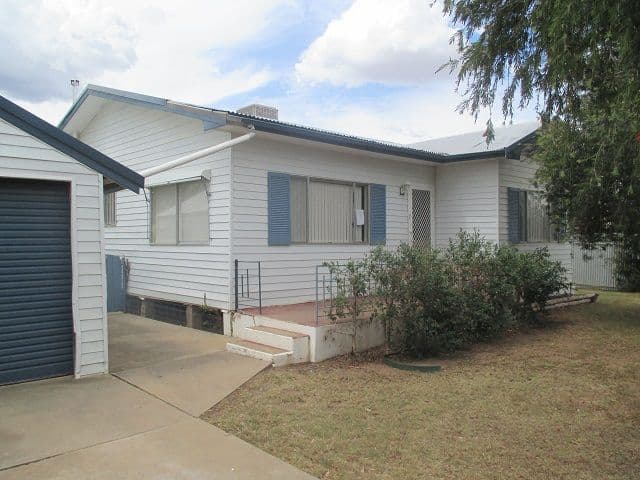 37 Tooloon Street, Coonamble - Thumbnail 2