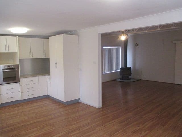 37 Tooloon Street, Coonamble - Thumbnail 6