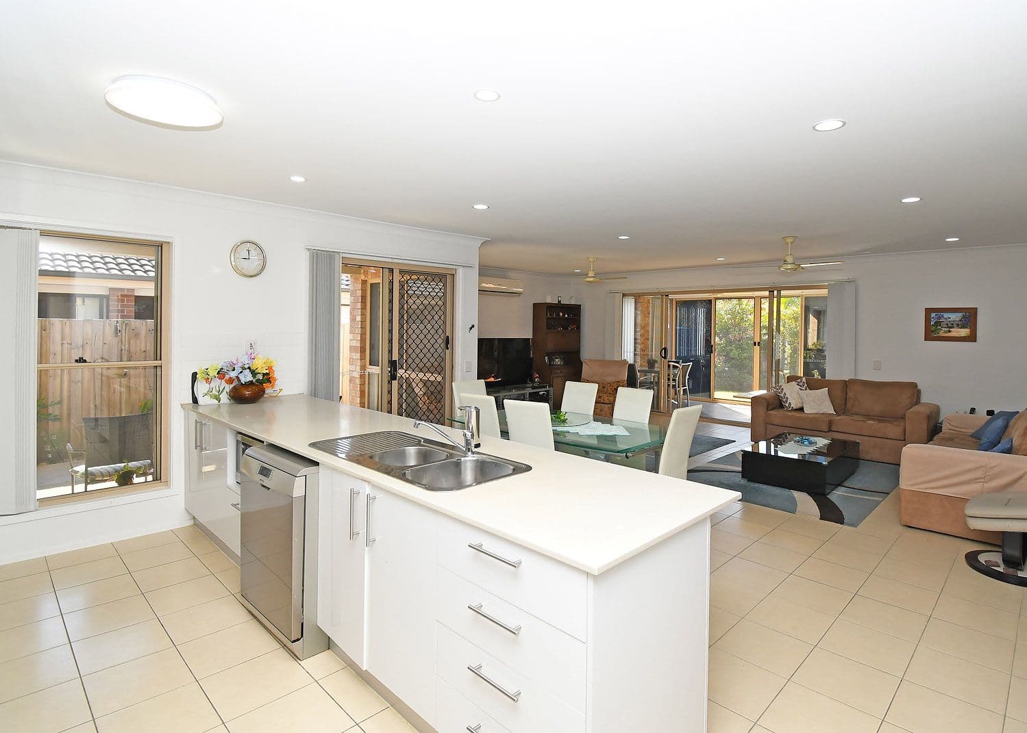 15 Santa Maria Avenue, Urraween QLD 4655, Urraween - Thumbnail 6