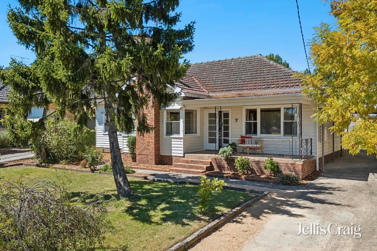 7 Jamieson Street, Daylesford, Daylesford - Thumbnail 2