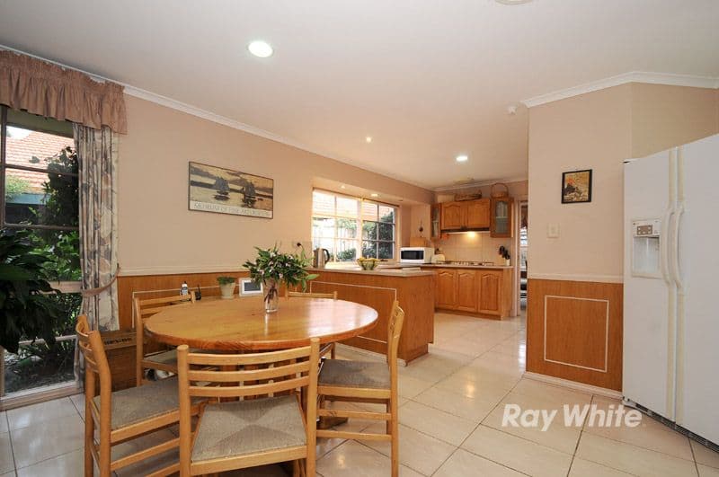 38 Jessica Close, WANTIRNA SOUTH VIC 3152, Wantirna South - Thumbnail 5