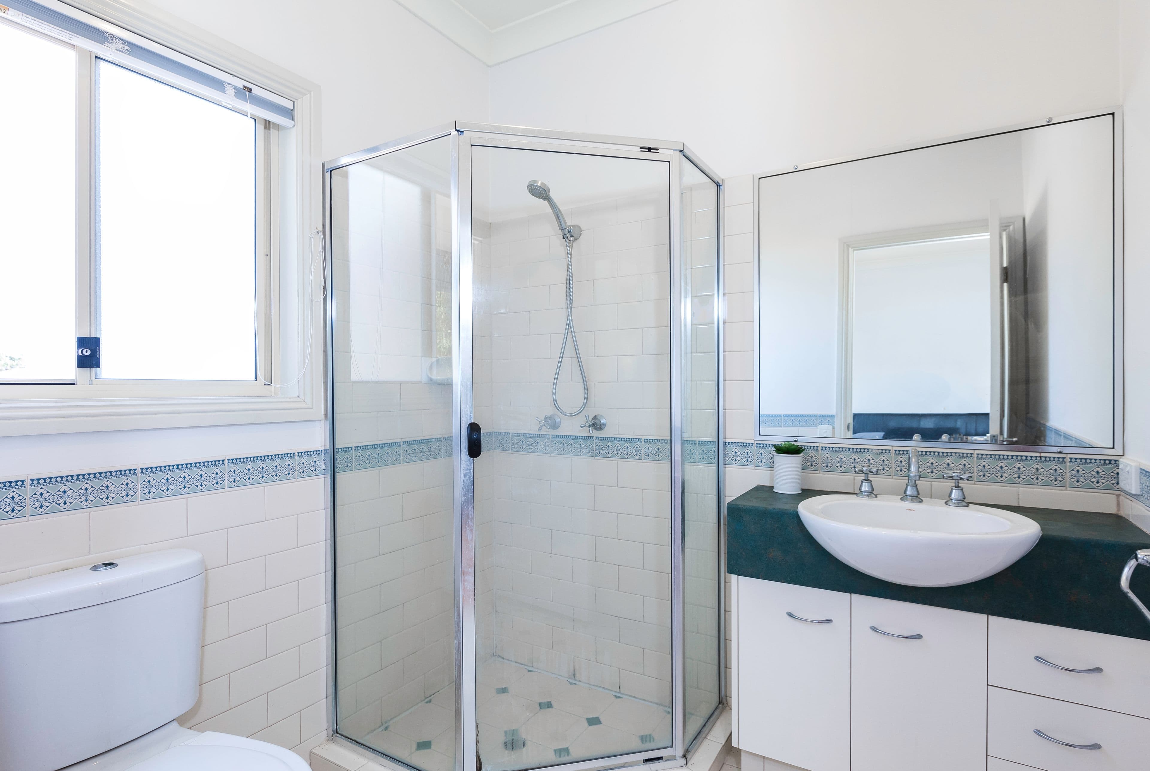 6 Harriet Street, Red Hill QLD 4059, Red Hill - Thumbnail 6