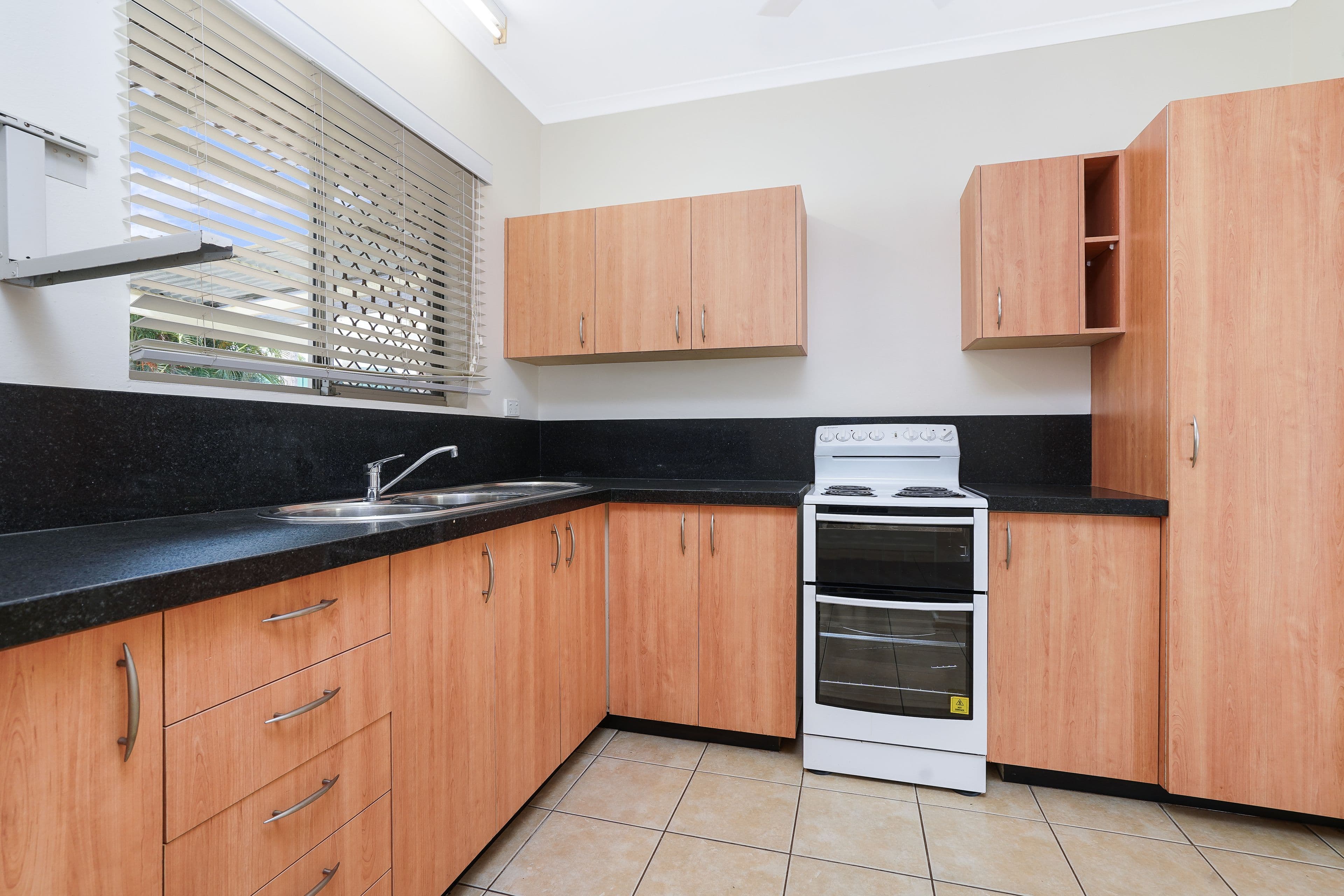 16 Koolinda Crescent, Karama NT 0812, Karama - Thumbnail 3