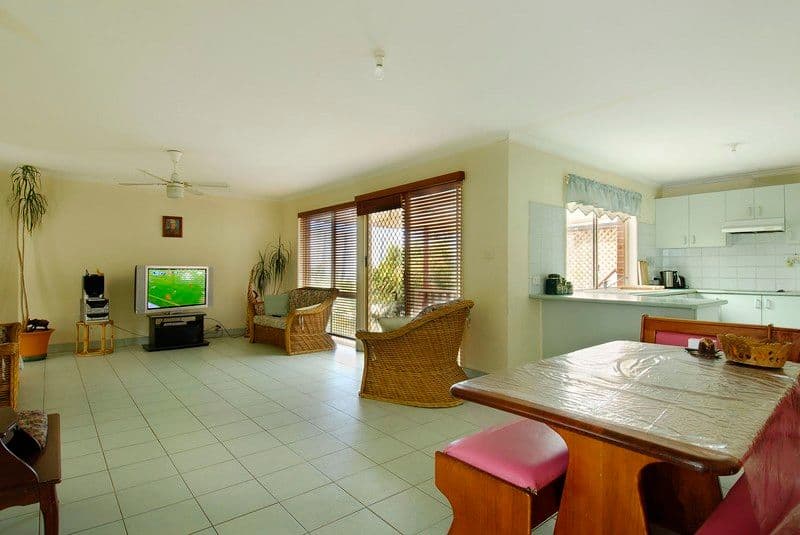 218 Eighth Avenue, ROSEBUD VIC 3939, Rosebud - Thumbnail 6