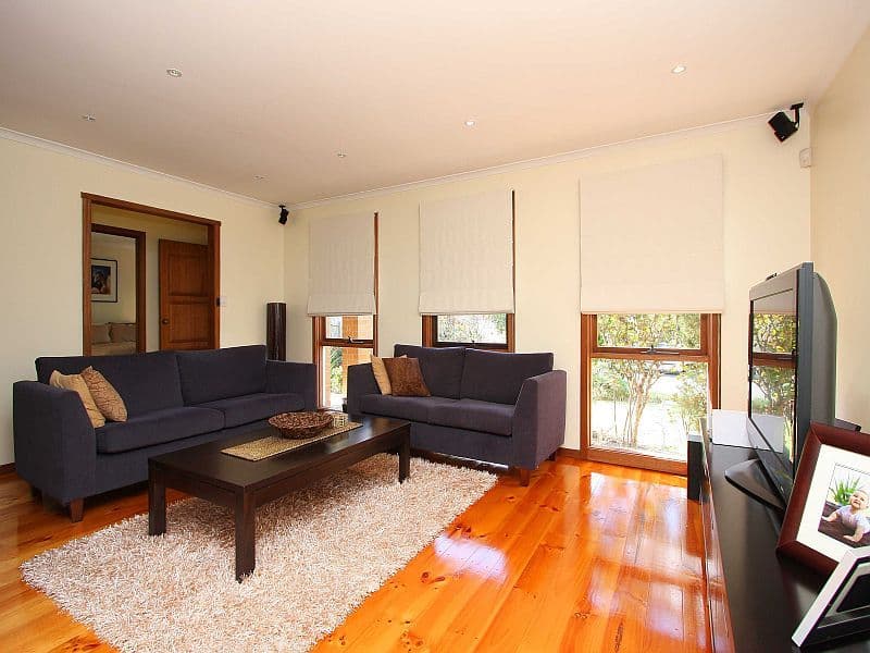 21 Higgs Avenue, MILL PARK VIC 3082, Mill Park - Thumbnail 3