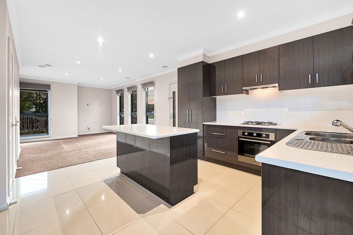 36 Codrington Street, Cranbourne VIC 3977, Cranbourne - Thumbnail 6