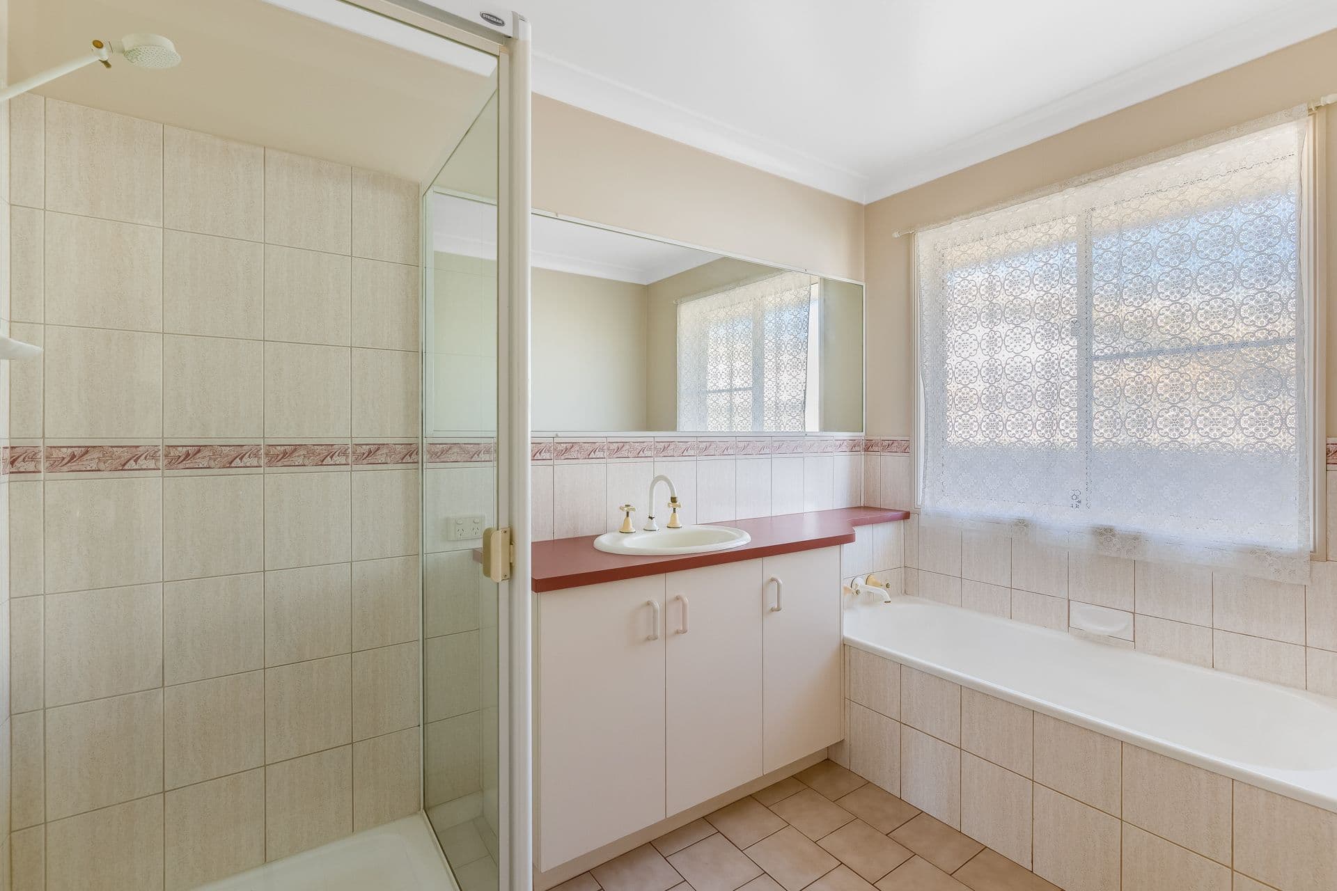 545 Greenwattle Street, Glenvale QLD 4350, Glenvale - Thumbnail 7