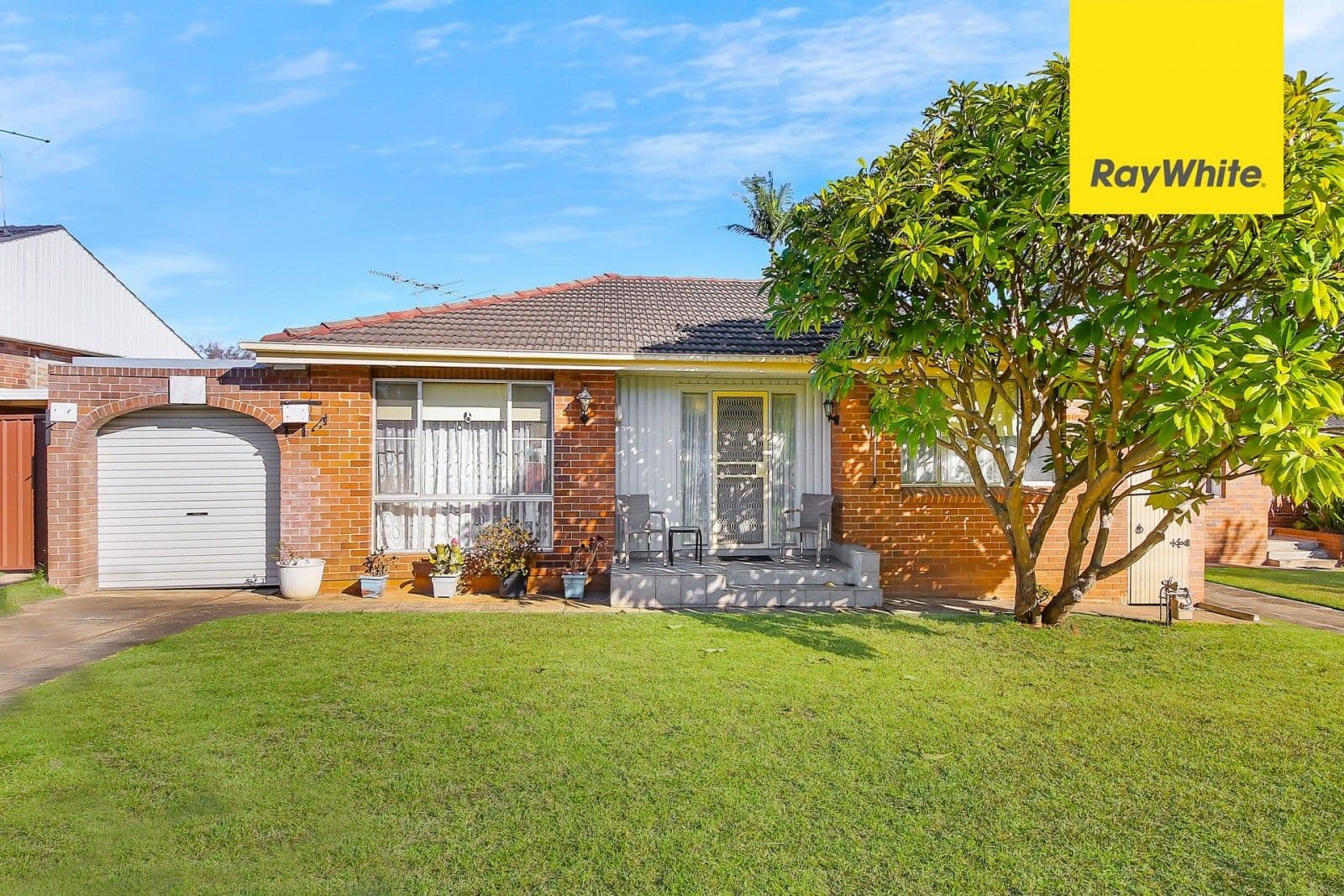 7 Coorabin Place, Riverwood - Image 1
