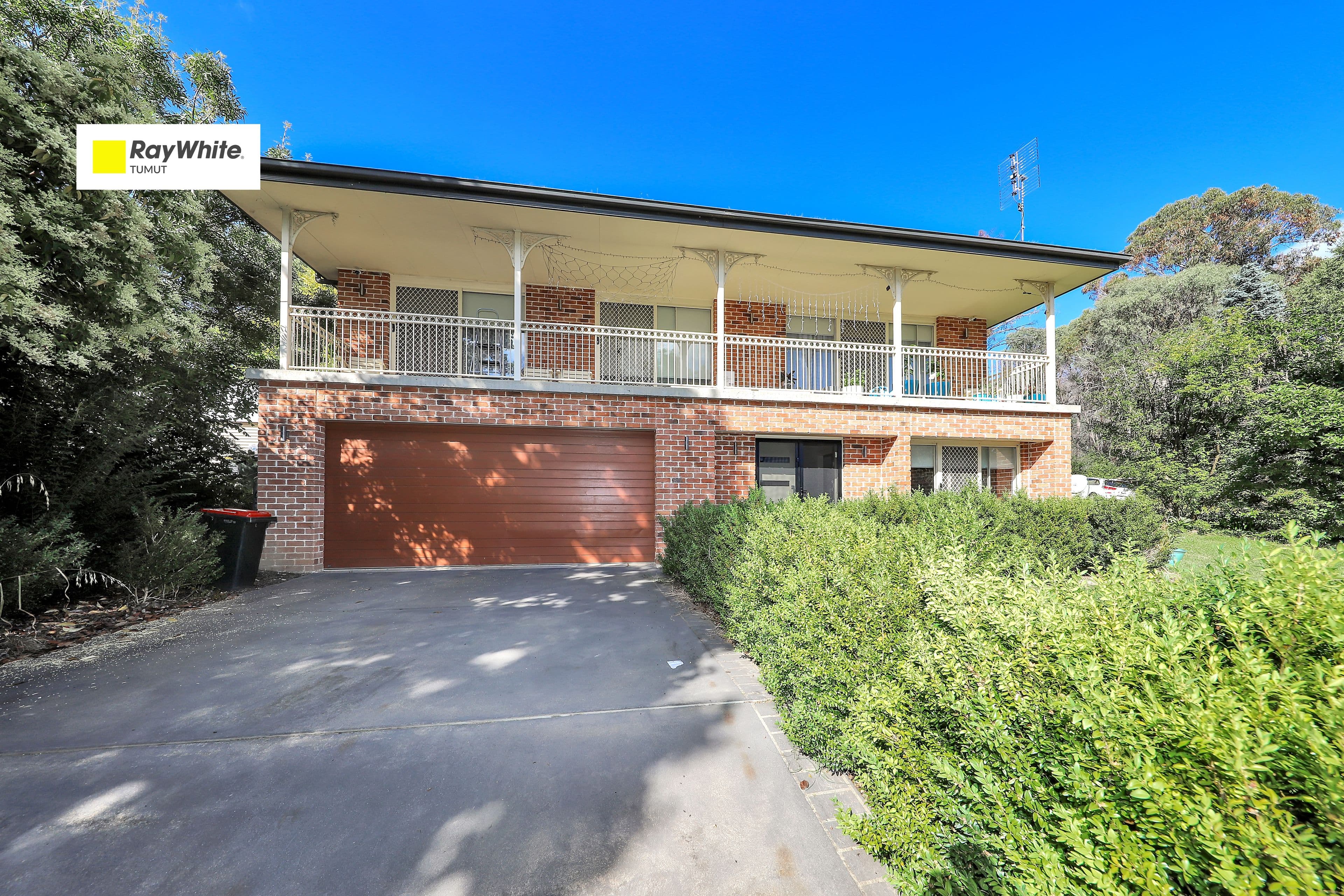 10 Eurabbie Street, Batlow NSW 2730, Batlow - Image 1