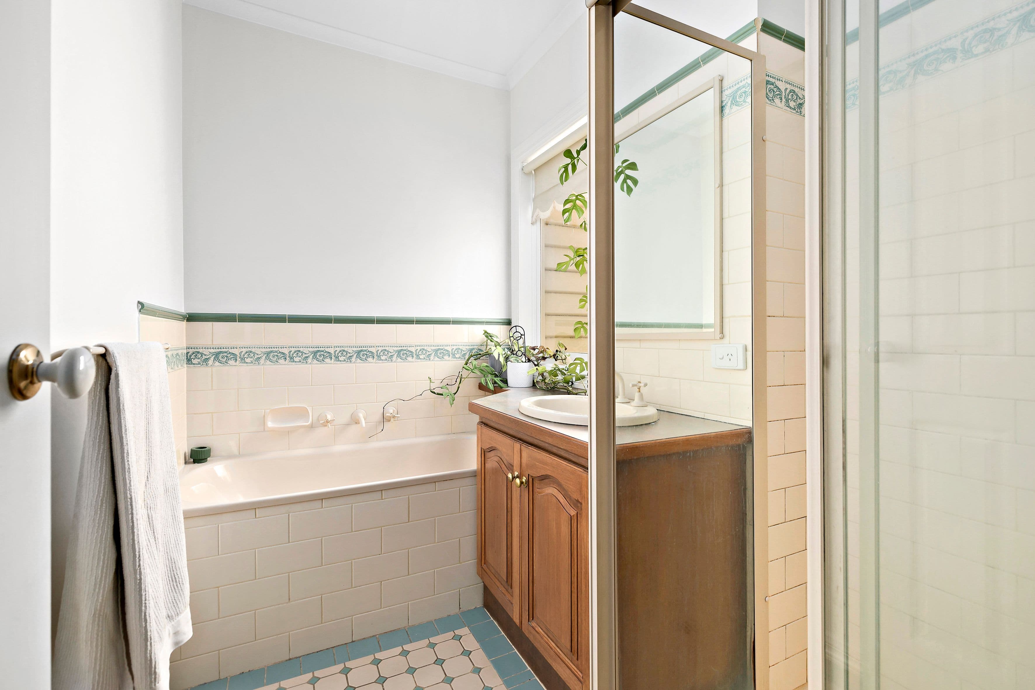 2 Parkside Boulevard, Pascoe Vale South VIC 3044, Pascoe Vale South - Thumbnail 3