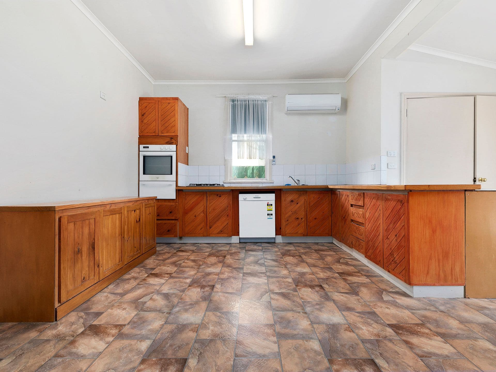 51 Wimble Street, Seymour VIC 3660, Seymour - Thumbnail 6