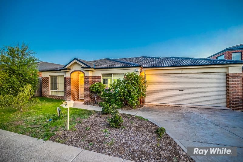 7 Abbington Drive, Truganina VIC 3029, Truganina - Thumbnail 2
