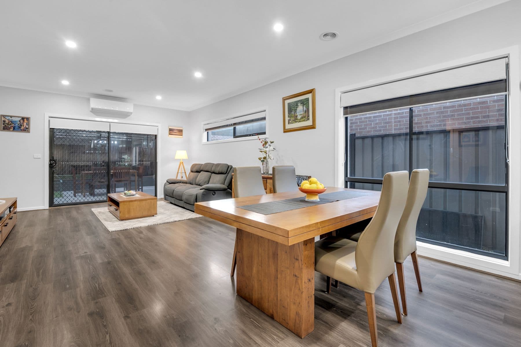 19 Woodgrove Street, Craigieburn VIC 3064, Craigieburn - Thumbnail 4