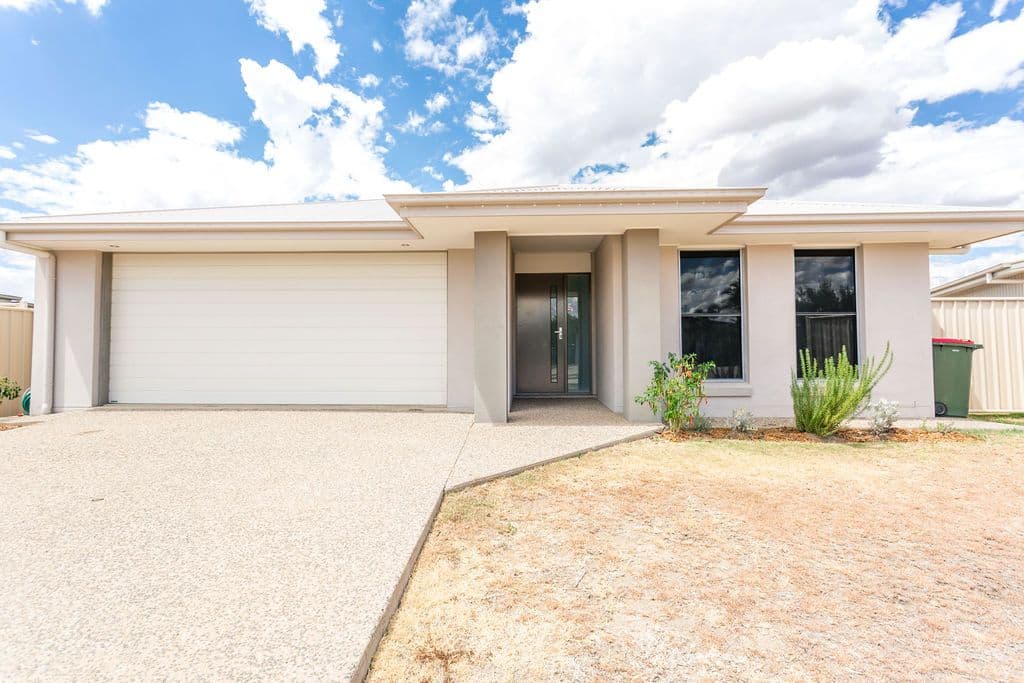 13 Singleton Court, Emerald QLD 4720, Emerald - Image 1